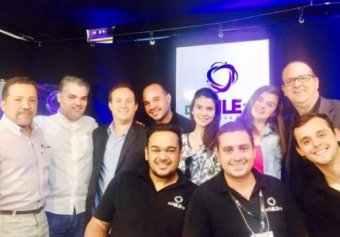 Equipe da Do Vale Tv que trabalhou nas apuração das eleições municipais 2016. Foto: Avaré Urgente