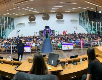 Delegada da DDM realiza ciclo de palestras do Agosto Lilás em Avaré e região