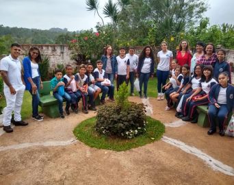 Alunos da rede municipal desenvolvem projeto em asilo