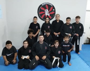 Professor avareense recebe faixa preta de hapkido