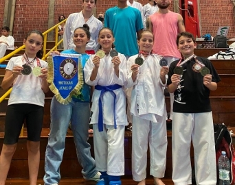 Karatê de Avaré conquista ouro em classificatória do Campeonato Paulista