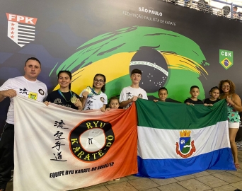 Avaré conquista 12 medalhas no Campeonato Brasileiro de Karatê