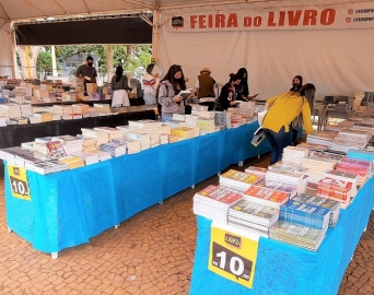 Largo São João recebe Feira do Livro entre 12 e 22 de maio