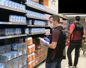 População reclama e Procon notifica estabelecimentos com preços abusivos