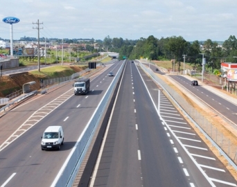 Cerca de 45 mil veículos devem utilizar a SP-255 em Avaré durante o Natal