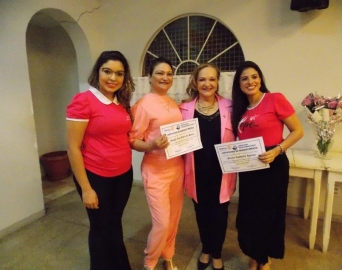 Integrantes da ABOVA ministram palestra no Rotary sobre o câncer de mama