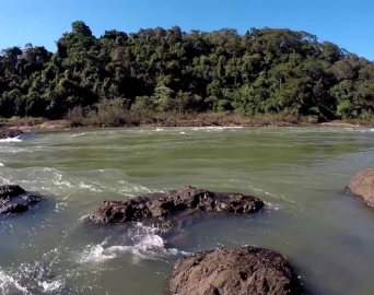 Corpo de homem é encontrado flutuando no Rio Paranapanema