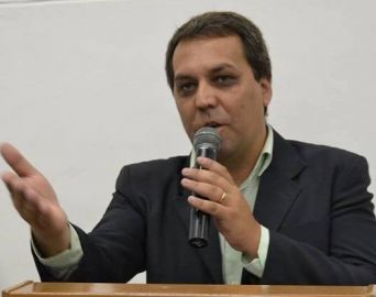 Ativistas defendem permanência de Gilson Câmara na Cultura