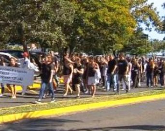 Servidores da Unesp seguem em greve contra atraso no 13º