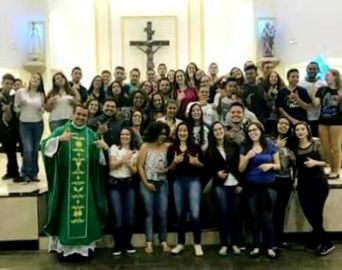 Comunidade de Jovens do Bairro Brabância desenvolve atividades assistenciais