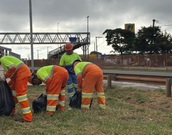 Mais de 6 toneladas de resíduos são retiradas das rodovias em ação da SPVias 