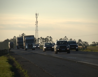 Operação Páscoa prevê mais de 32 mil veículos no trecho de Avaré da SP-255