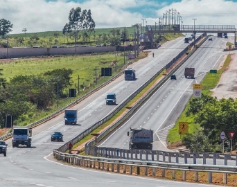 Feriado de Carnaval deve levar mais de 47 mil veículos à Rodovia João Mellão