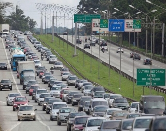 Cerca de 29 mil veículos trafegaram pela João Mellão no feriado prolongado