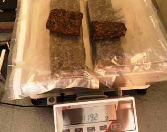 Polícia Civil apreende droga abandonada em terreno