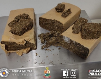 Polícia Militar prende indivíduos que transportavam drogas