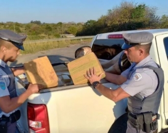 Perseguição na Castello termina com apreensão de 1,2 tonelada de maconha