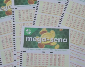 Mega-Sena pode pagar R$ 45 milhões nesta terça (15); próximo sorteio será no sábado (19)