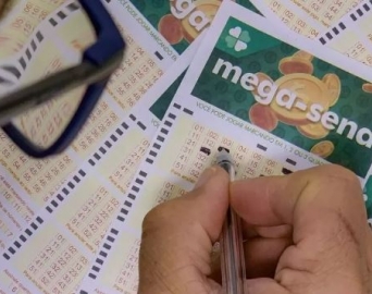Mega-Sena acumula e prêmio pode chegar a R$ 60 milhões no sábado