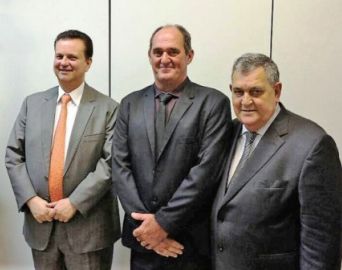 Prefeito de Cerqueira César se reúne com Ministro das Comunicações