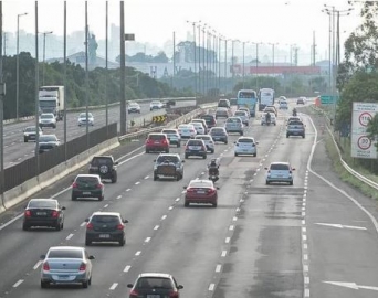 Trecho de Avaré da SP-255 recebeu 29 mil veículos no feriado de Ano Novo