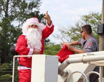 Papai Noel vai chegar de paraquedas no Natal das Crianças