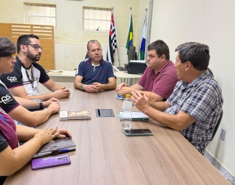 Indústria e Comércio e ETEC discutem parceria para realização de cursos