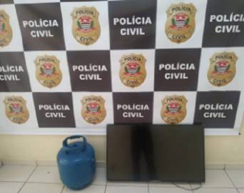 DIG prende foragidos e recupera produtos de furto em Avaré