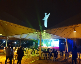 Show no Cristo Redentor encerra evento em alusão ao Outubro Rosa