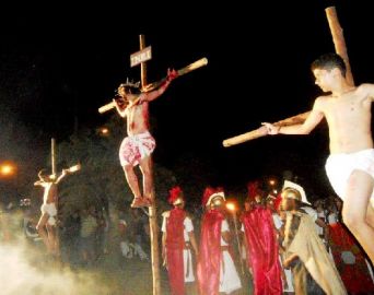 Grupo de teatro busca atores para encenar a Paixão de Cristo