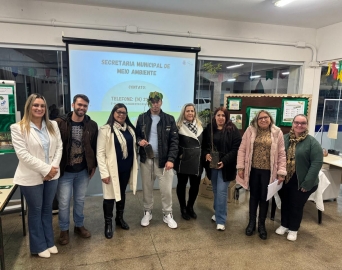 Palestra no CEEJA aborda sustentabilidade e educação ambiental