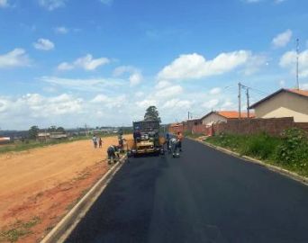 Prefeitura retoma pavimentação do anel viário