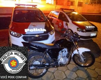Polícia Militar recupera moto furtada em Arandu