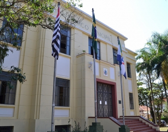 Funcionalismo municipal recebe 13º nesta sexta-feira