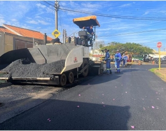 Ruas do Bairro Brabância ganham recapeamento asfáltico