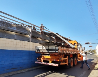 Terminal urbano da Major Rangel começou a ser desmontado