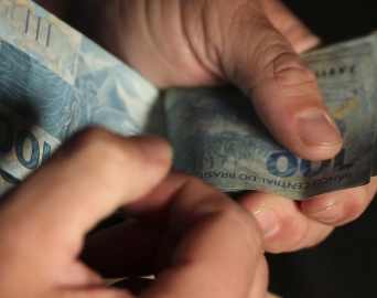 Programa para negociar dívidas começa nesta segunda; veja as condições