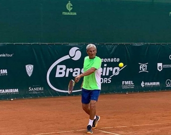 Ricardo Tomb leva o título Brasileiro Seniors e termina ano invicto