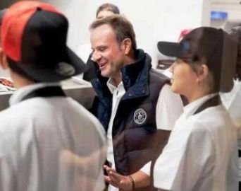 Fazenda de Avaré fornece carne para restaurante de Barrichello