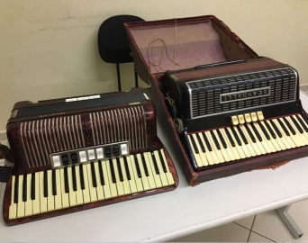 Homem é preso ao tentar vender instrumentos avaliados em R$ 16 mil