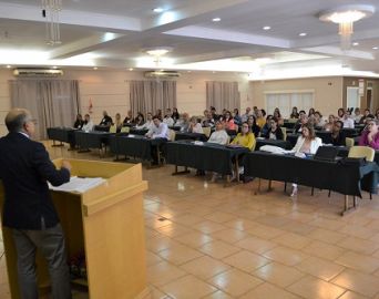 Curso sobre saúde feminina reúne médicos e enfermeiros em Avaré