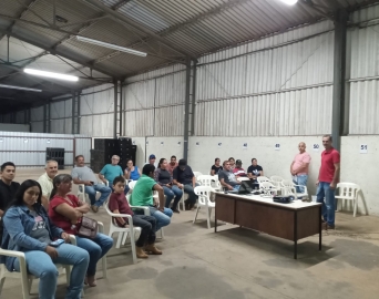 Agricultores familiares participam de palestra sobre crédito rural