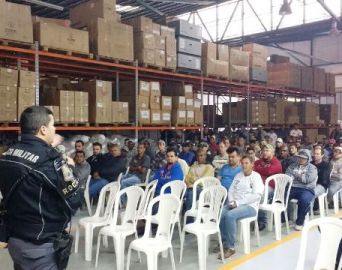 Polícia Militar fala sobre prevenção de acidentes de trânsito em empresa de Avaré