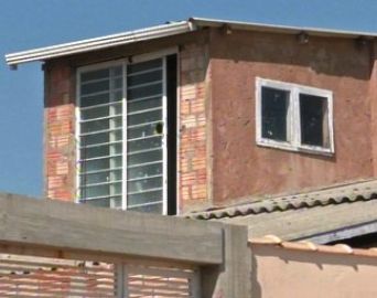 Homem fica preso em imóvel que tentou furtar