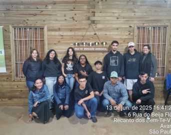 Alunos de escola estadual participam de sessão ambiental na Sala Verde Sabiá