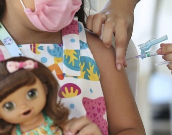 Vacinação contra covid é ampliada para todo o público infantil