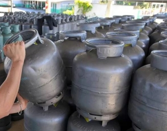 Vale-gás vai pagar valor médio do botijão inteiro até dezembro; entenda