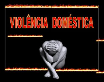 Homem é preso por agredir esposa e enteado