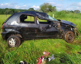 Embriaguez ao volante provoca capotamento e deixa feridos na SP-255