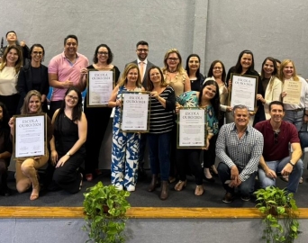 URE Avaré homenageia escolas com excelência na avaliação do SARESP 2024